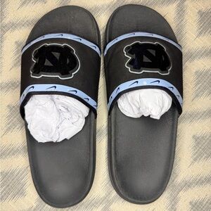 Nike Offcourt Slides Size 9 UNC North Carolina Tarheels Slides.
